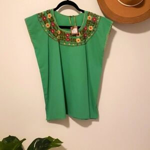 Embroidered Peasant Puebla Top